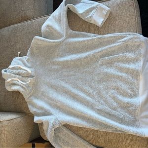 Gray hollister hoodie, size L.